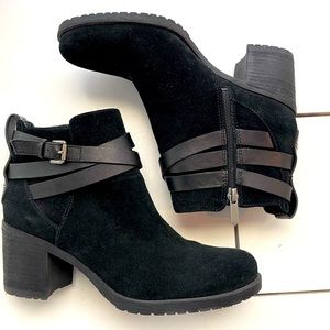 NWOB SAM EDELMAN Hannah Black Suede Leather Belted Buckle Biker Ankle Boots